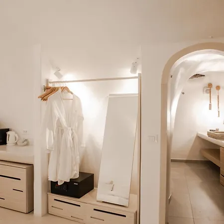 Athina Luxury Suites-2